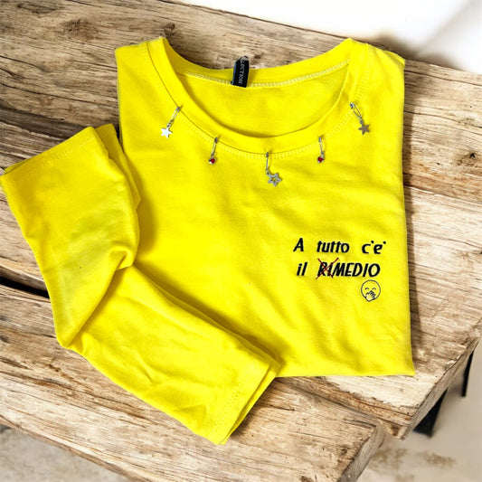 T-shirt con manicotti