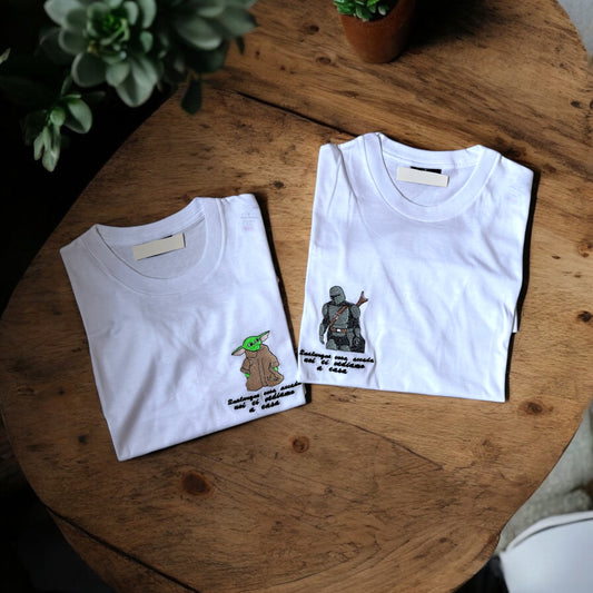 t-shirt mandoloriano e baby yota
