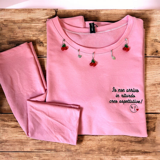 T-shirt con manicotti