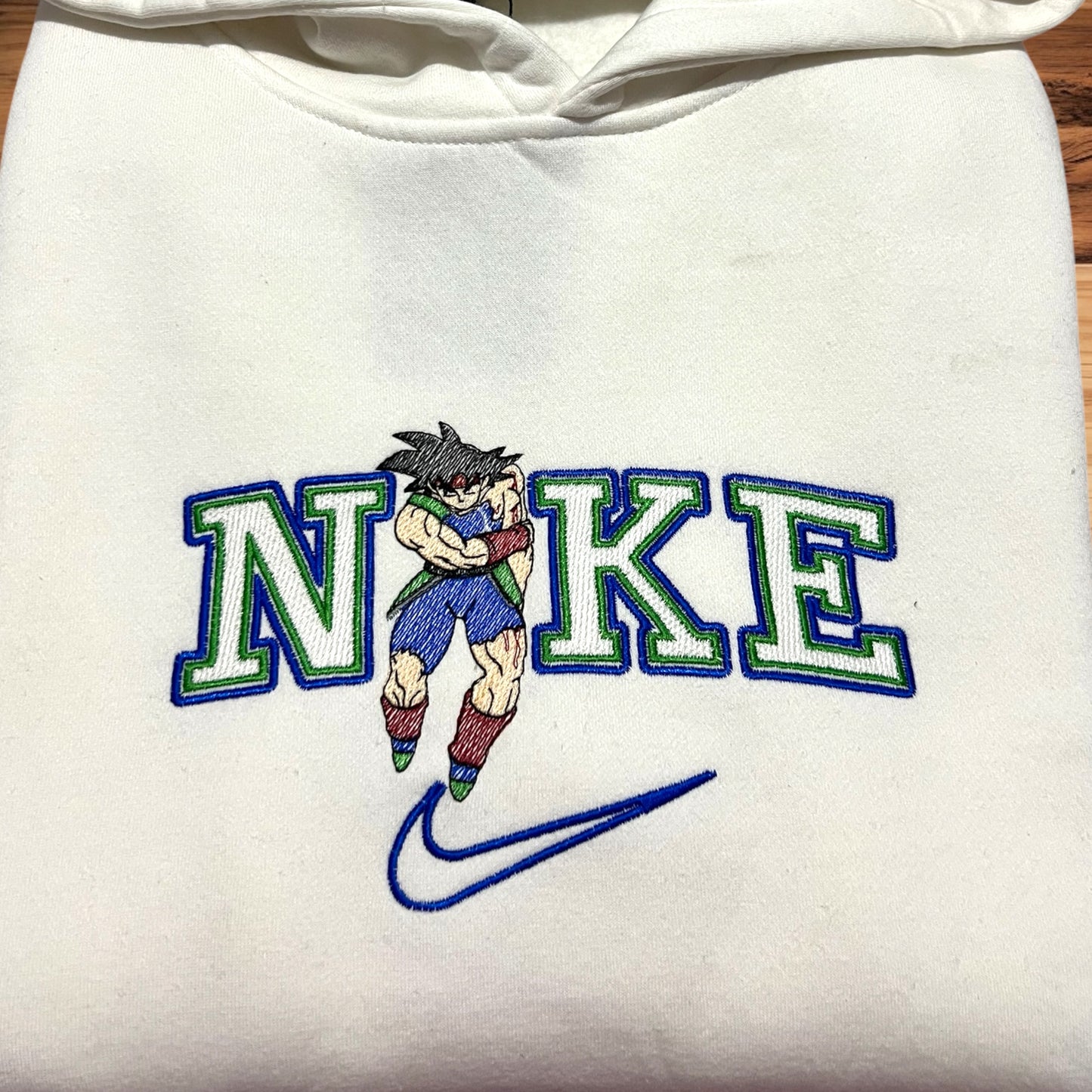 felpa goku ferito