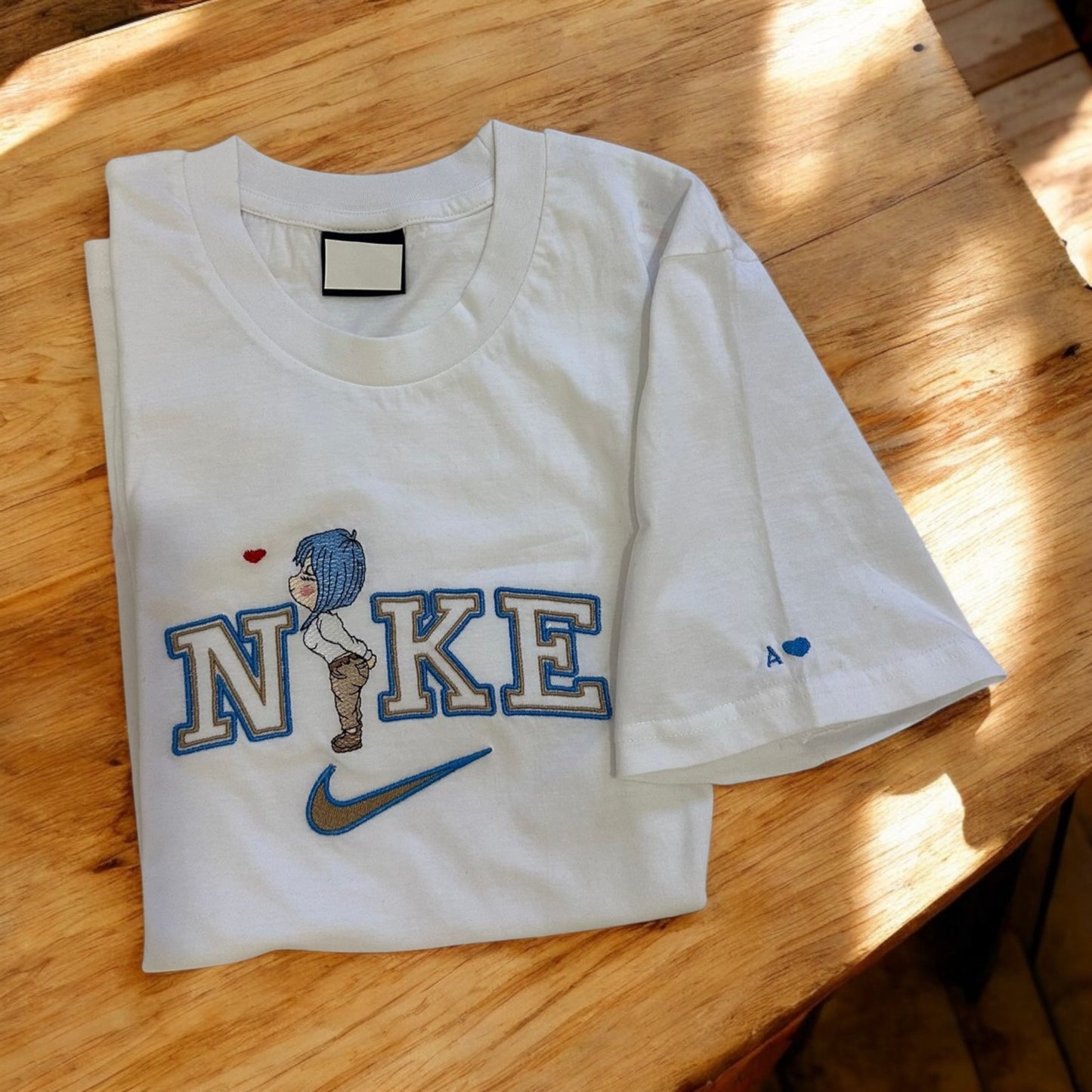 t-shirt swoosh bulma e vegeta